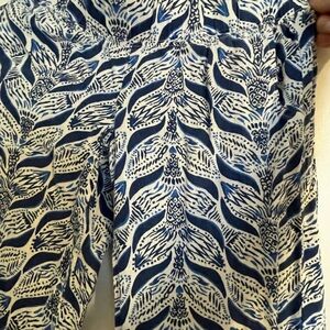 Lilly Pulitzer Navy and White Patterned Fabric pants